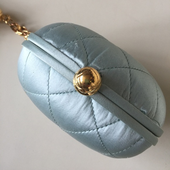 CHANEL Satin Quilted egg clutch 90's Tiffany blue - Picture 7 of 8