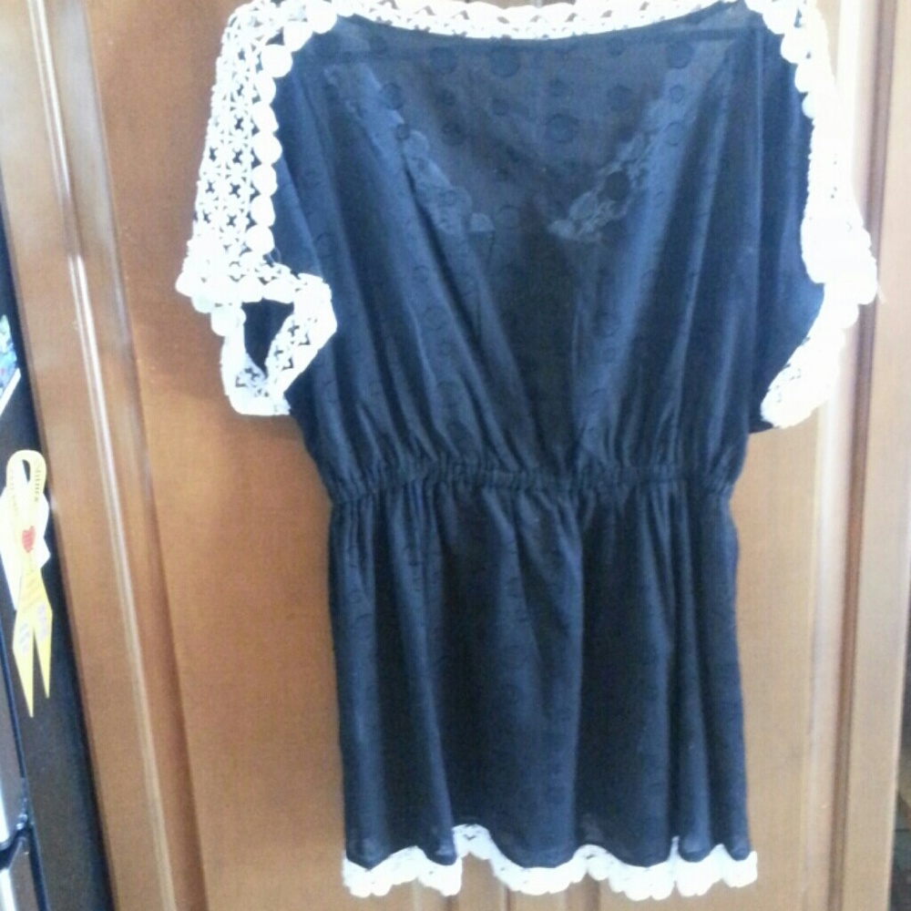 Tunic - Picture 5 of 7