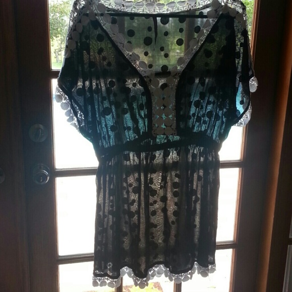 Tunic - Picture 2 of 7