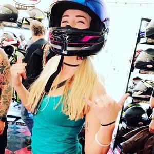 Meet your Posher, Abigail