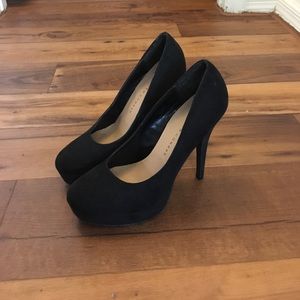 Black pumps - Lauren Conrad