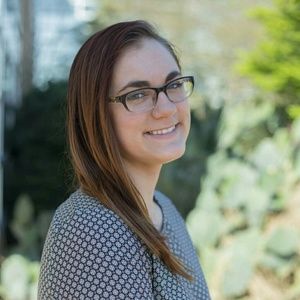 Meet your Posher, Alexis