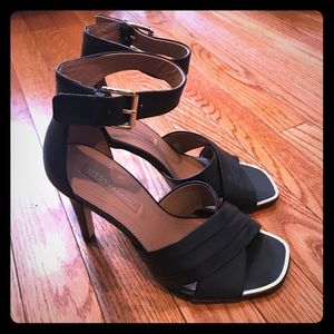 BCBG Max Azria Black High Heel Sandals Sz 7