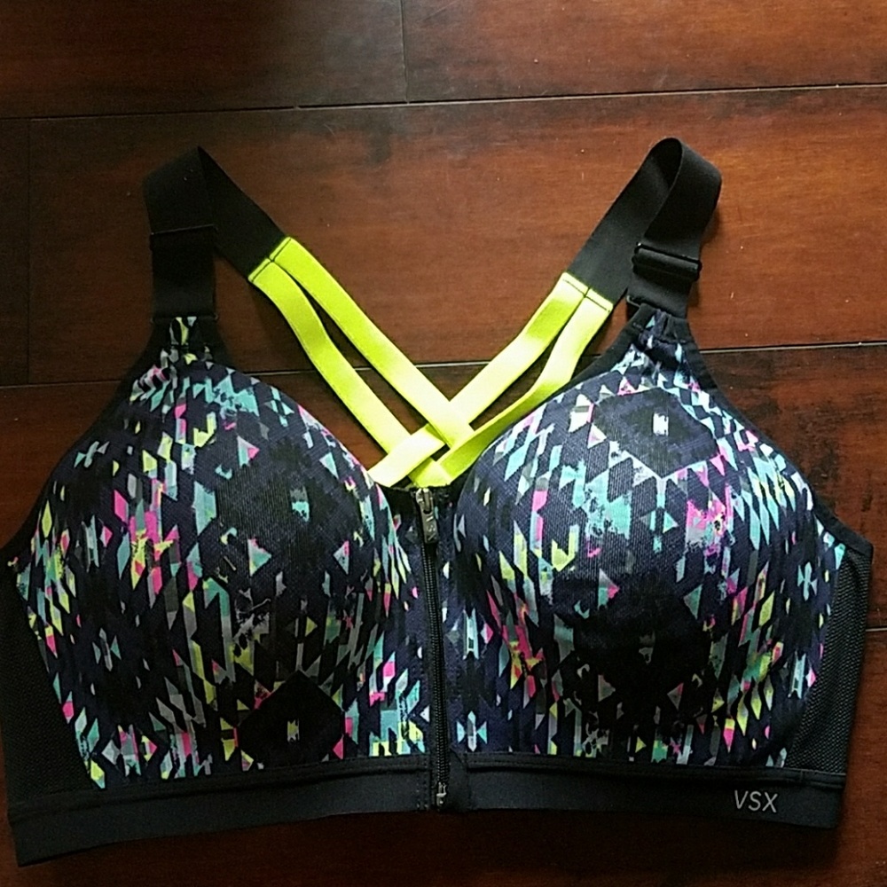 VSX sport bra. No lowball offers!!