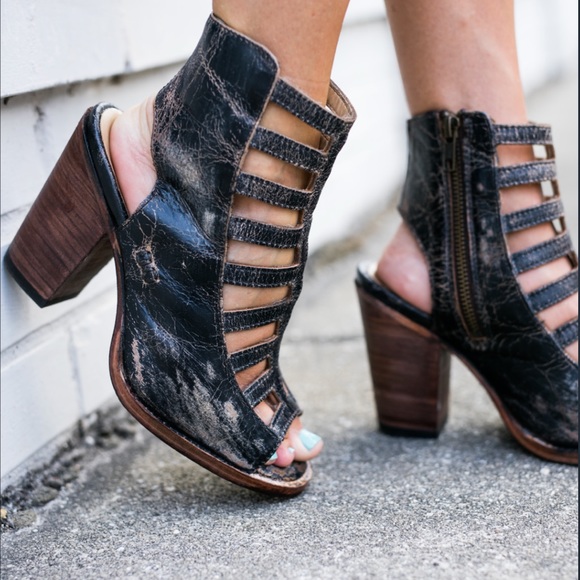 NIB Bed Stü Occam in Black Lux - Picture 2 of 6