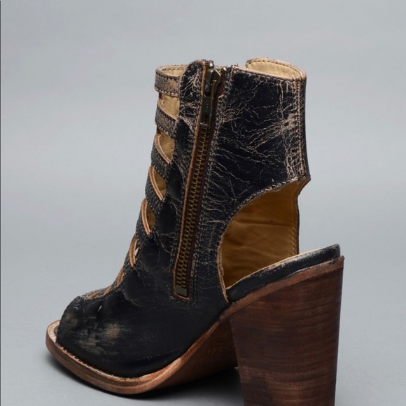 NIB Bed Stü Occam in Black Lux - Picture 3 of 6