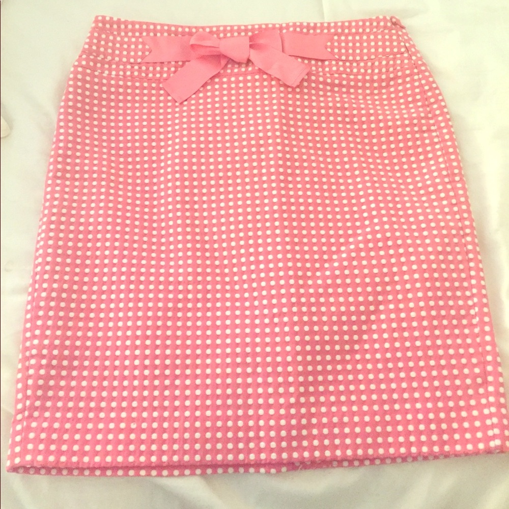 Ann Taylor loft size 8 pink polka dot skirt