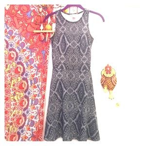H&M dress with blue and white detail