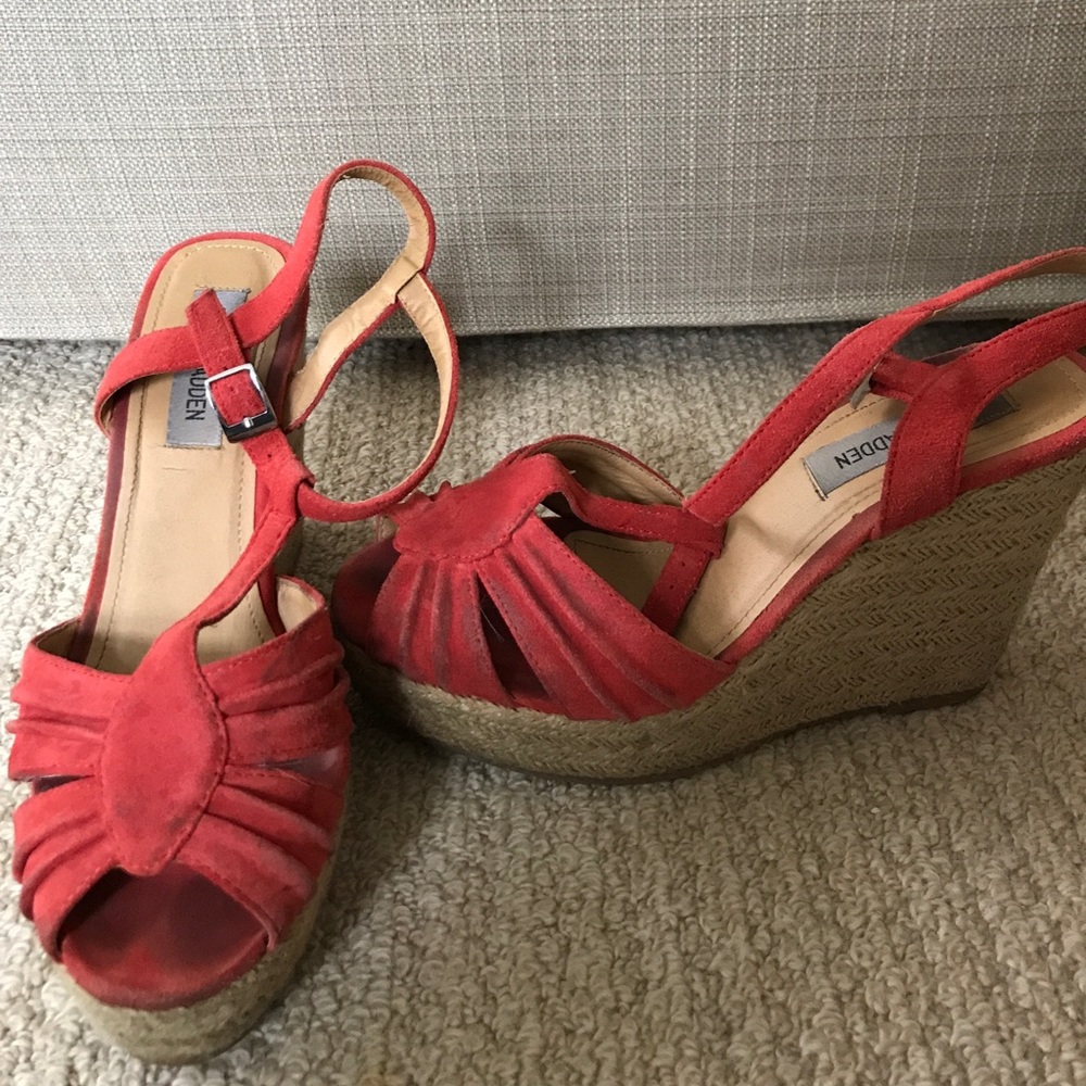 Steve Madden orange/red wedges!