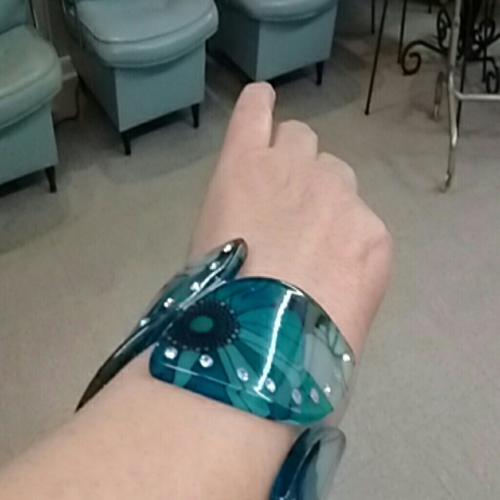 Bracelet - Picture 2 of 3