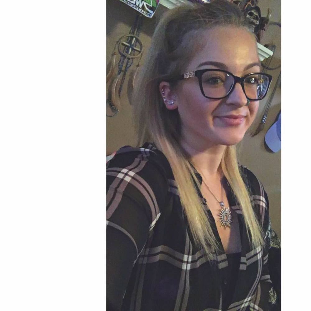 Meet your Posher, Ashley