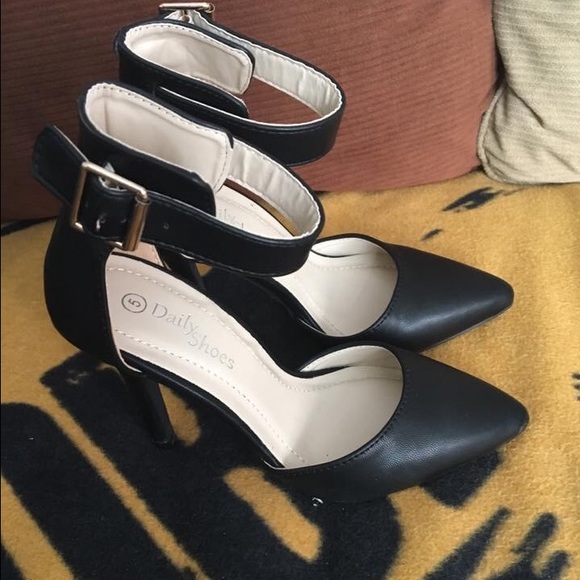 Shoes - Picture 2 of 3