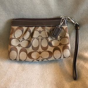 Classic Coach wristlet