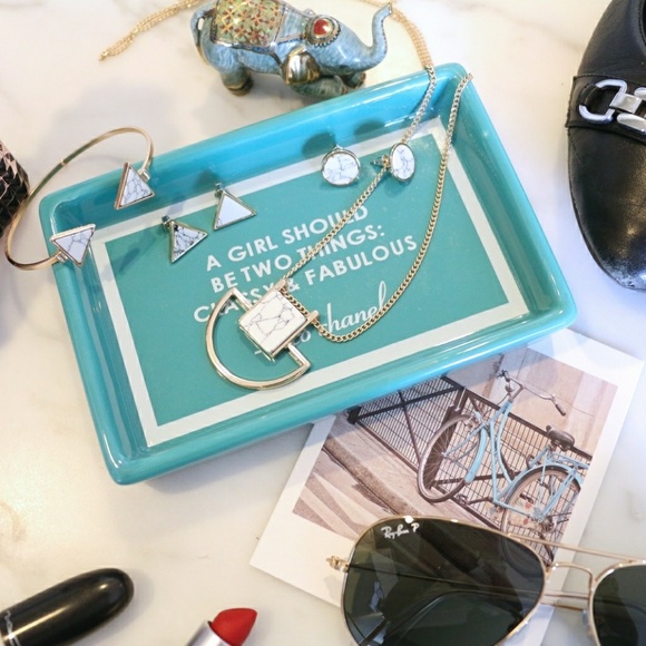 Marble Square and Half Circle Necklace - Picture 2 of 7