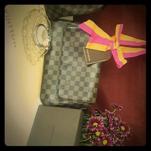 Louis vuitton purses