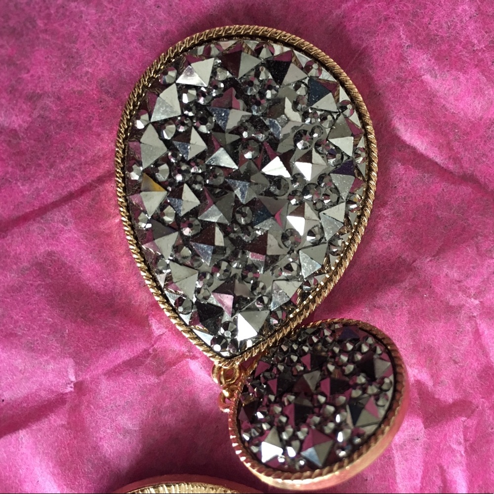 Statement Earrings - Picture 4 of 4