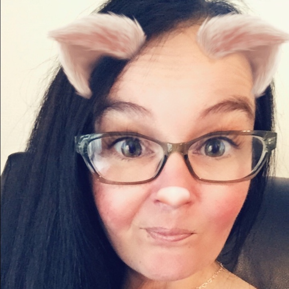 Meet your Posher, Corinne