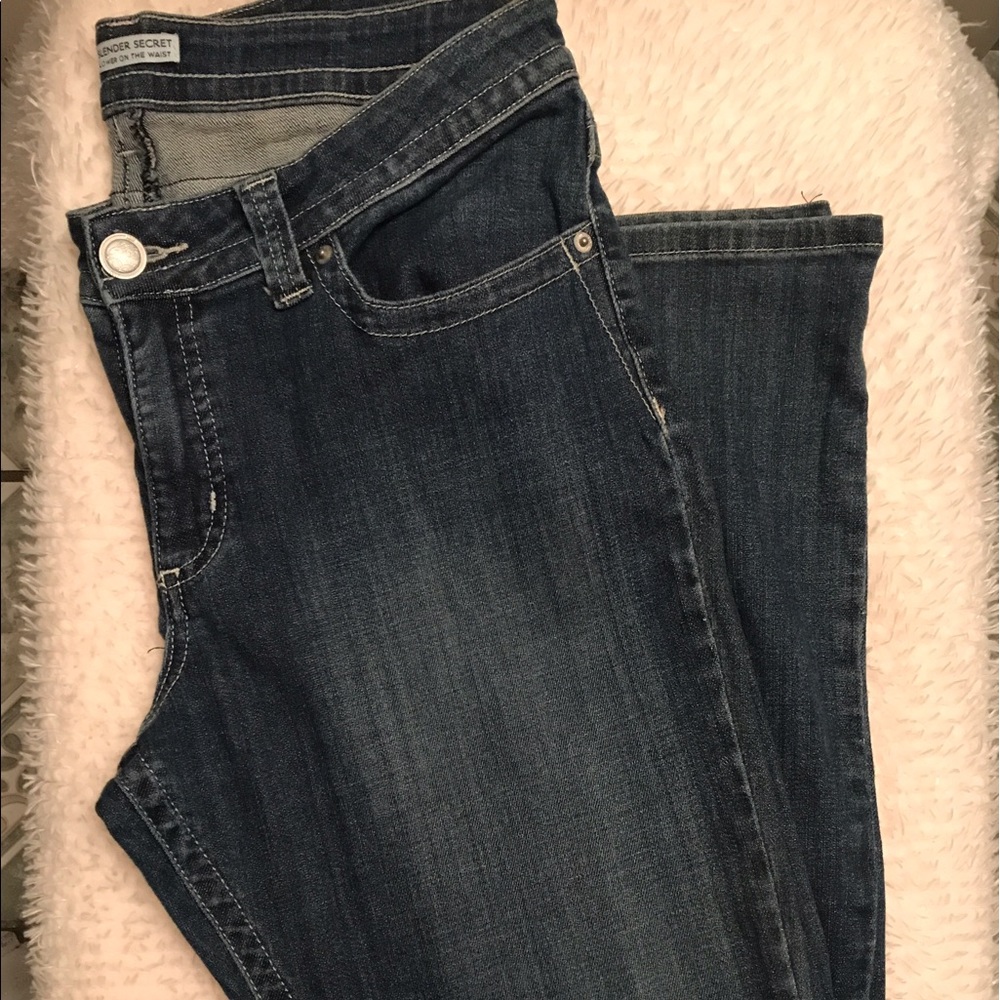 Lee slender secret lower on the waist