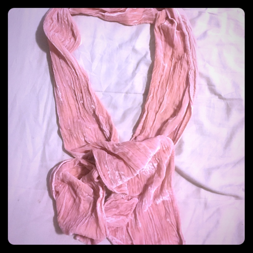 Pink velvety scarf