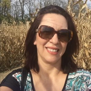 Meet your Posher, Maria