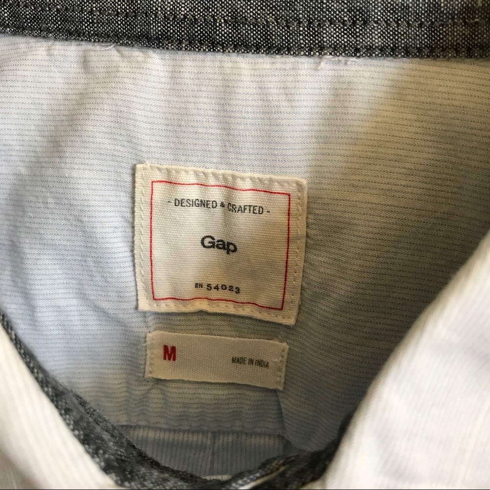 GAP Washed Out Light Blue Plaid Buttoned Shirt - Picture 4 of 5