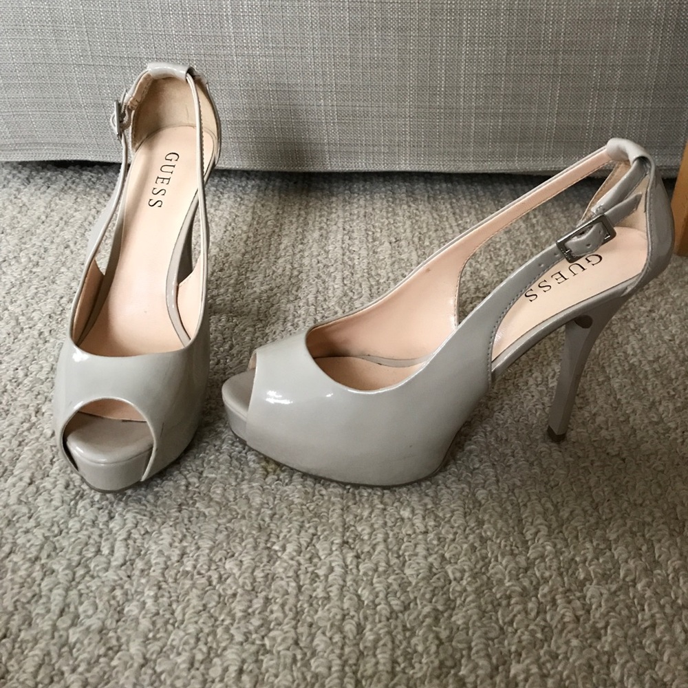 Patent leather nude HEELS!