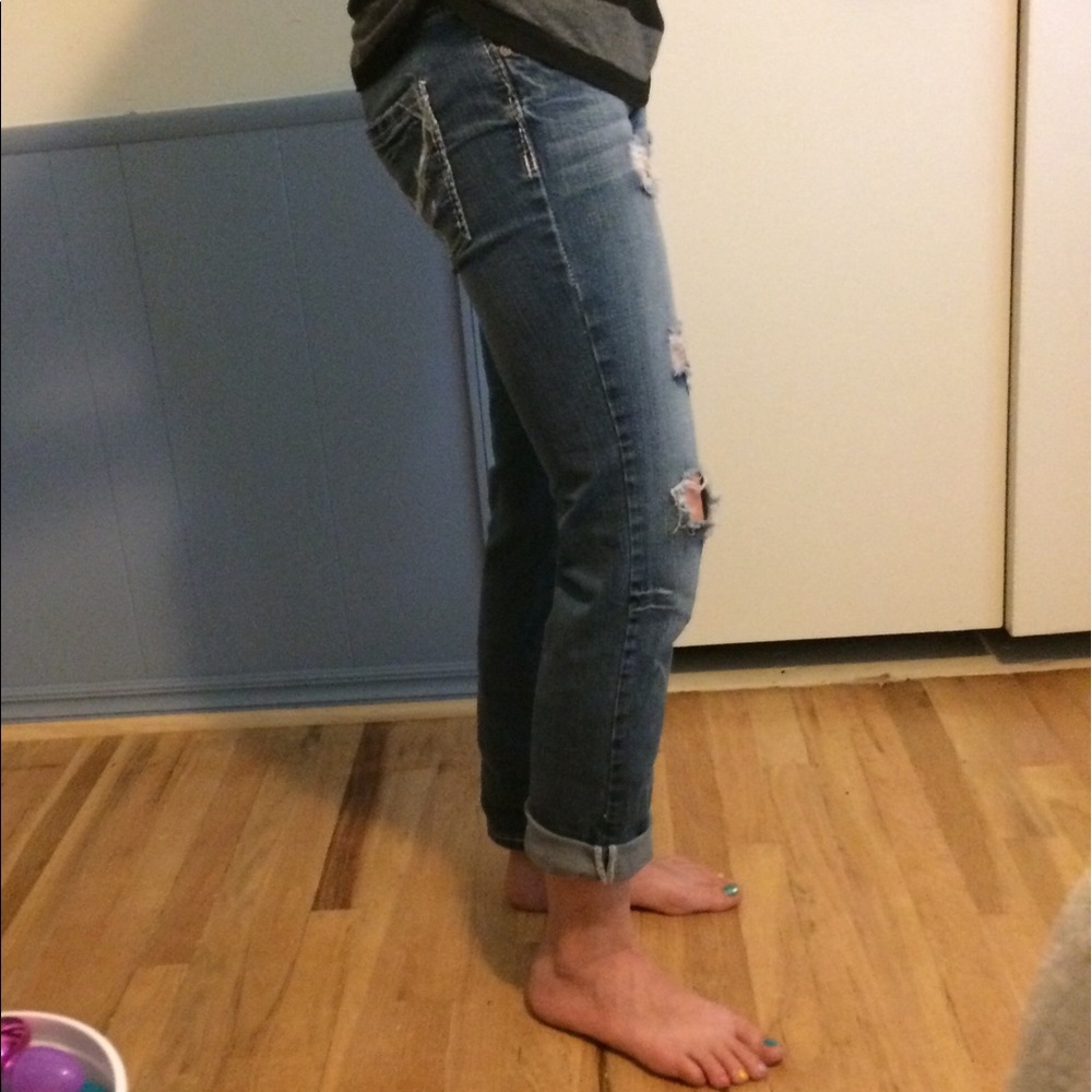 *Donated* Cropped distressed Jeans Sz 3/4