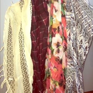 Spring/Fall Scarf bundle. 🌺🍁