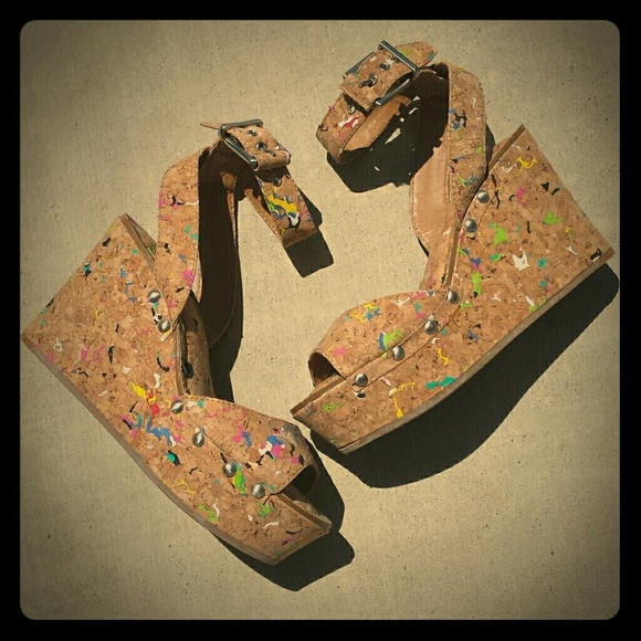 Gianni Bini Shoes - Gianni Bini Wedge