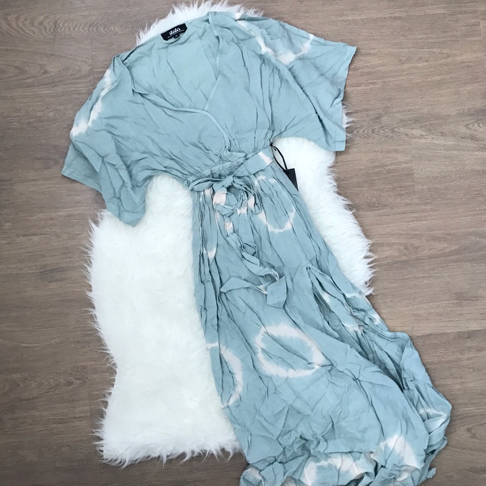 Lulu's sage / mint green maxi dress NWT