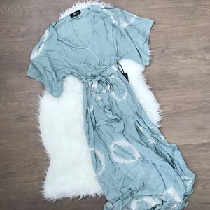 Lulu's sage / mint green maxi dress NWT