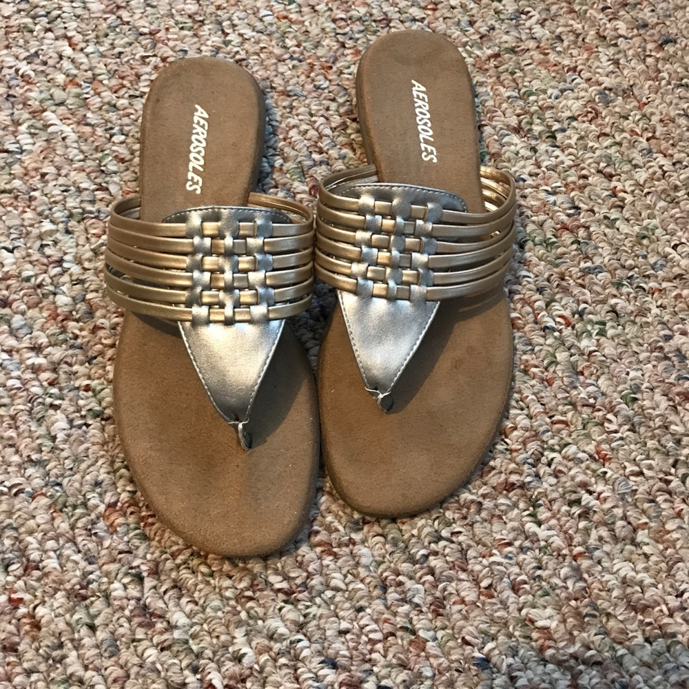 Aerosoles Flip Flops