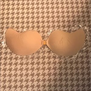Stick on backless bra