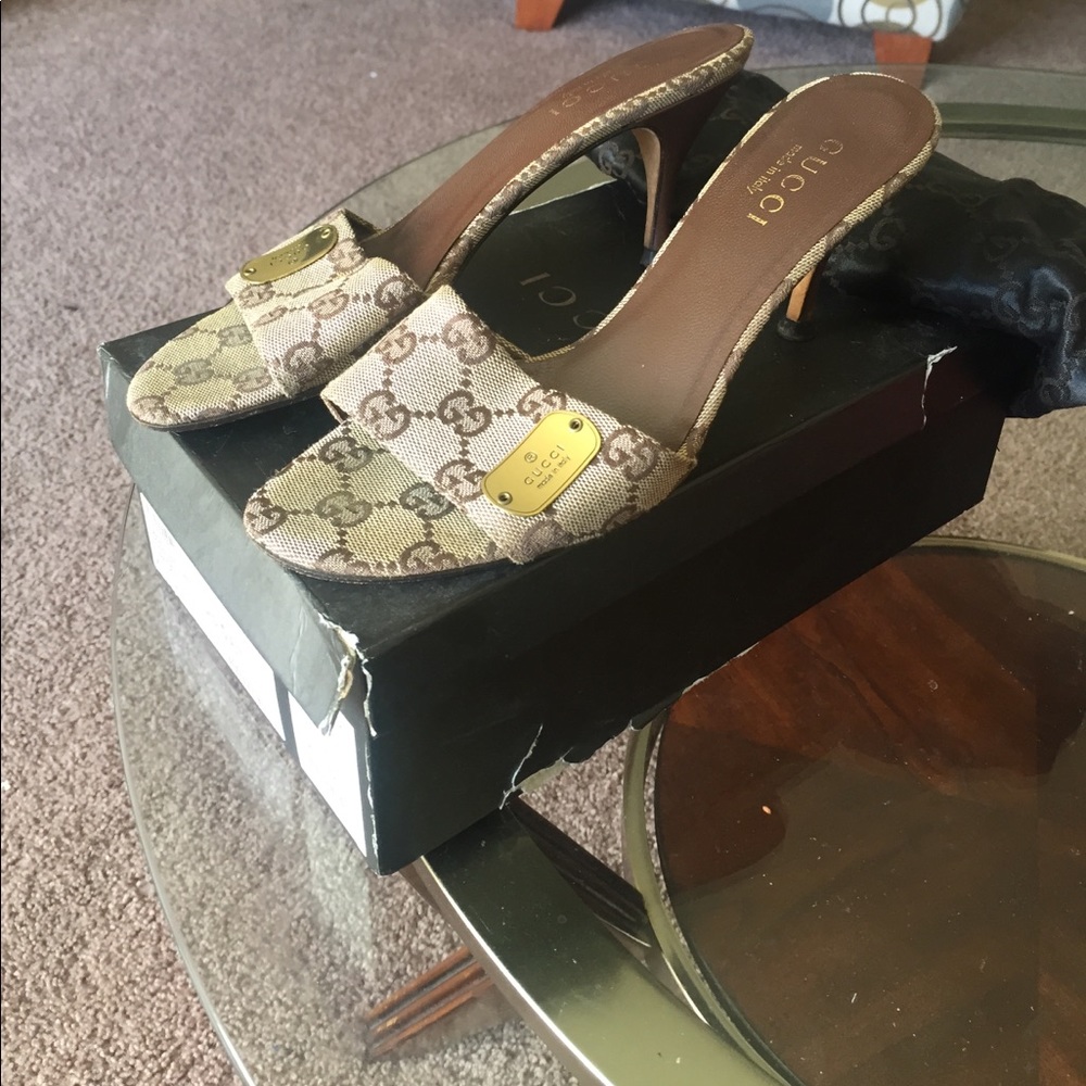 Authentic Gucci Heels - Picture 2 of 2