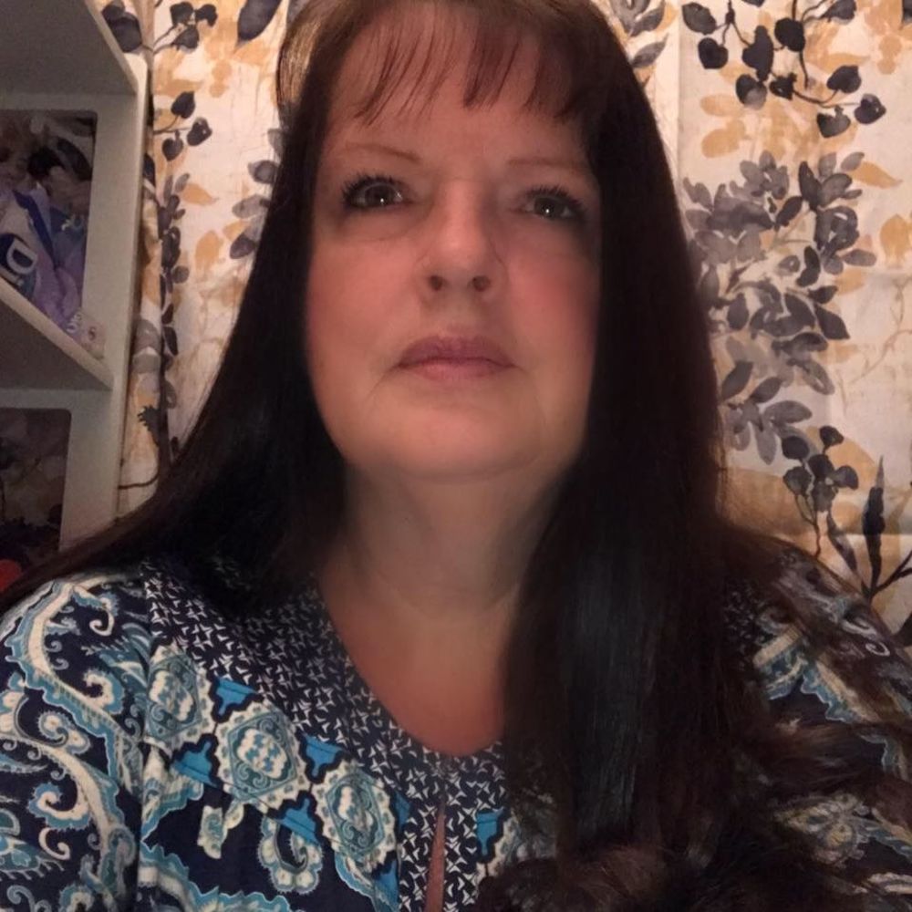Meet your Posher, Deborah