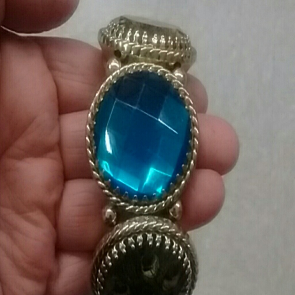 Bracelet - Picture 2 of 3