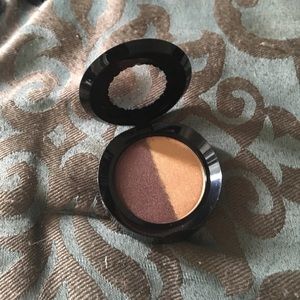 Too Faced eye shadow duo in Full Frontal