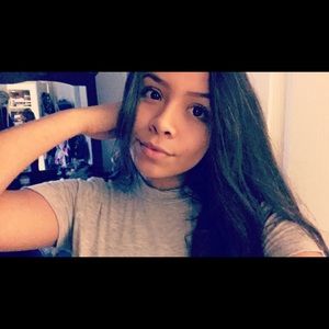 Meet your Posher, Gabriela