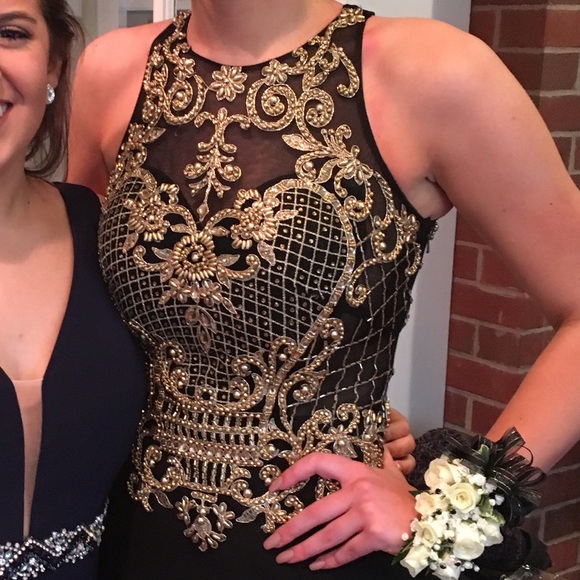 One of a kind prom dress - Picture 2 of 3