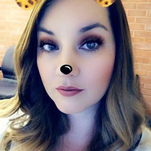 Meet your Posher, Robyn