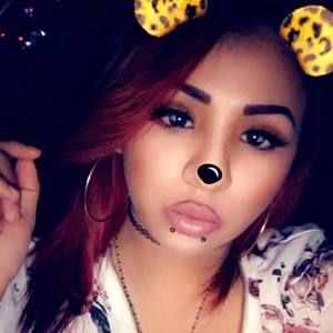 Meet your Posher, Gloria