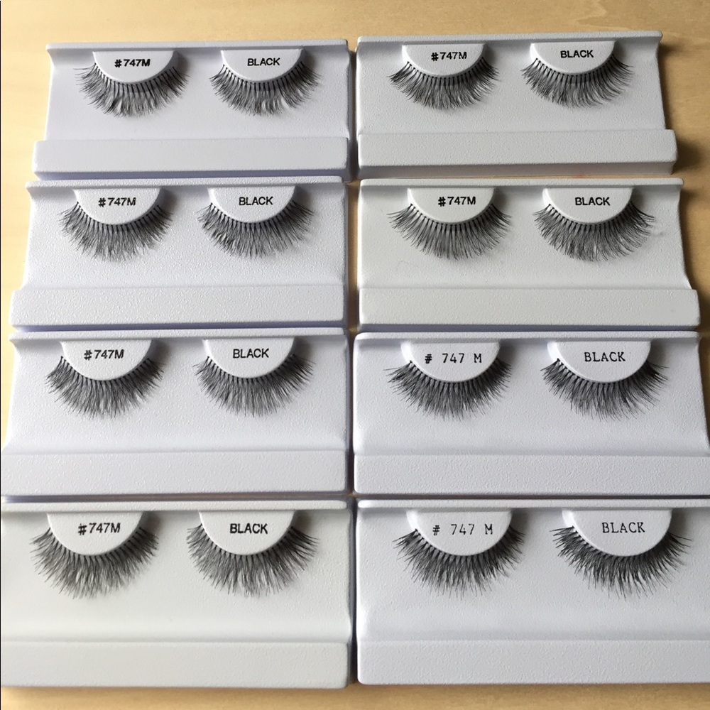 NWOT false lashes