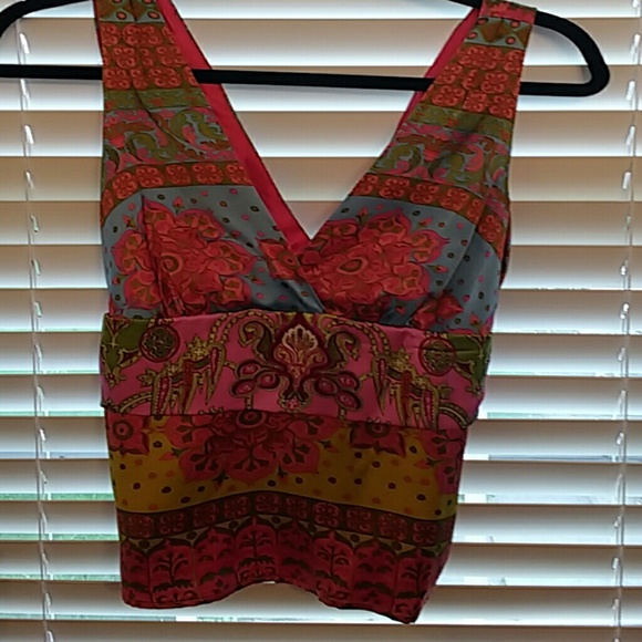 Sleeveless top - Picture 2 of 3