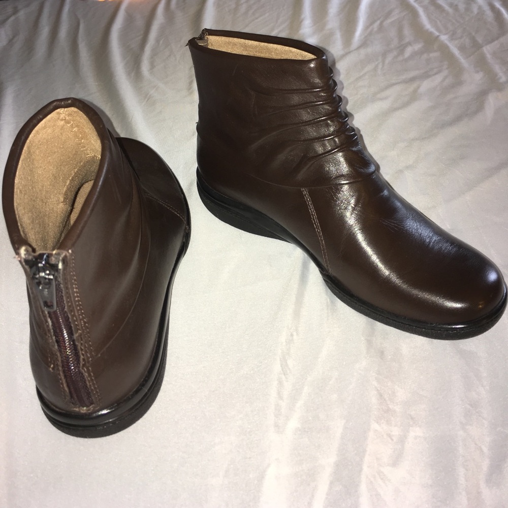 Clarks Dark Brown Leather Outdoor Booties
