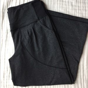 Lululemon gray wide leg Crop size 8