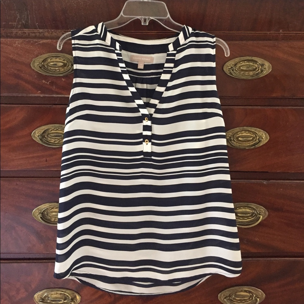 Banana republic sleeveless tunic