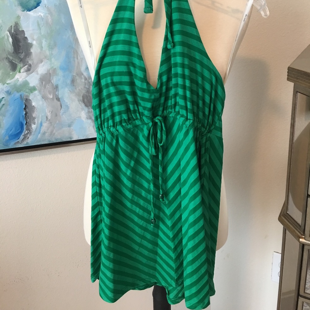 Super cute halter shirt