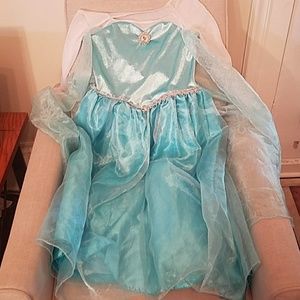 Kids Disney Store Elsa Costume Size 9/10