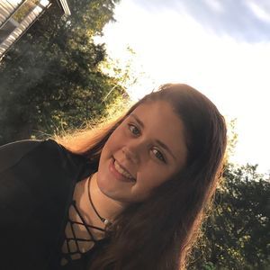 Meet your Posher, Alyssa