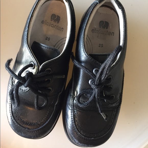 elefanten shoes elefanten elefanten classic boys shoes size 26 from elefanten shoes elefanten elefanten classic boys shoes size 26 from